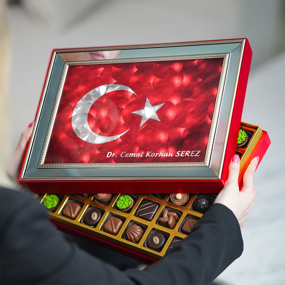 Kişiye Özel Türk Bayrağı Kutusu Büyük Boy Spesiyal Çikolatalı