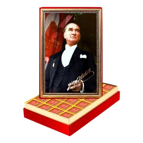Atatürk ve İmzası Çerçeveli Tablo Kutuda Logolu Çikolata Orta Boy (300 g)